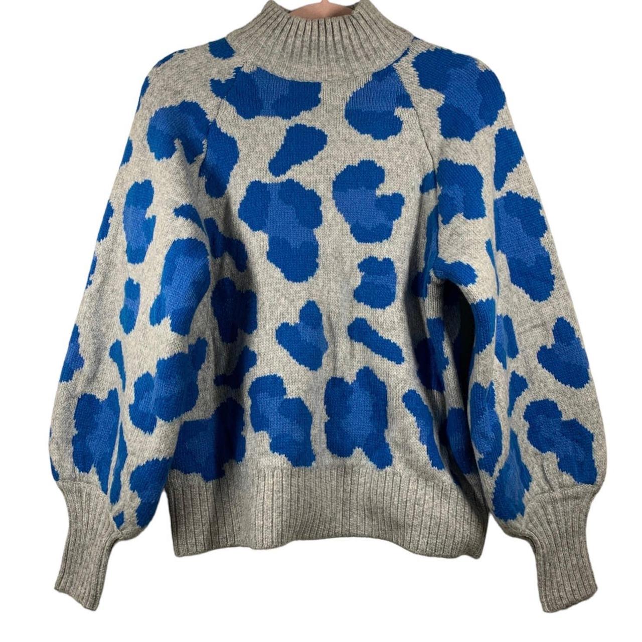 H&m blue shop leopard sweater