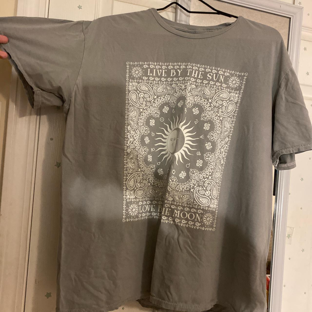 Oversized PacSun graphic tee Worn couple times but - Depop