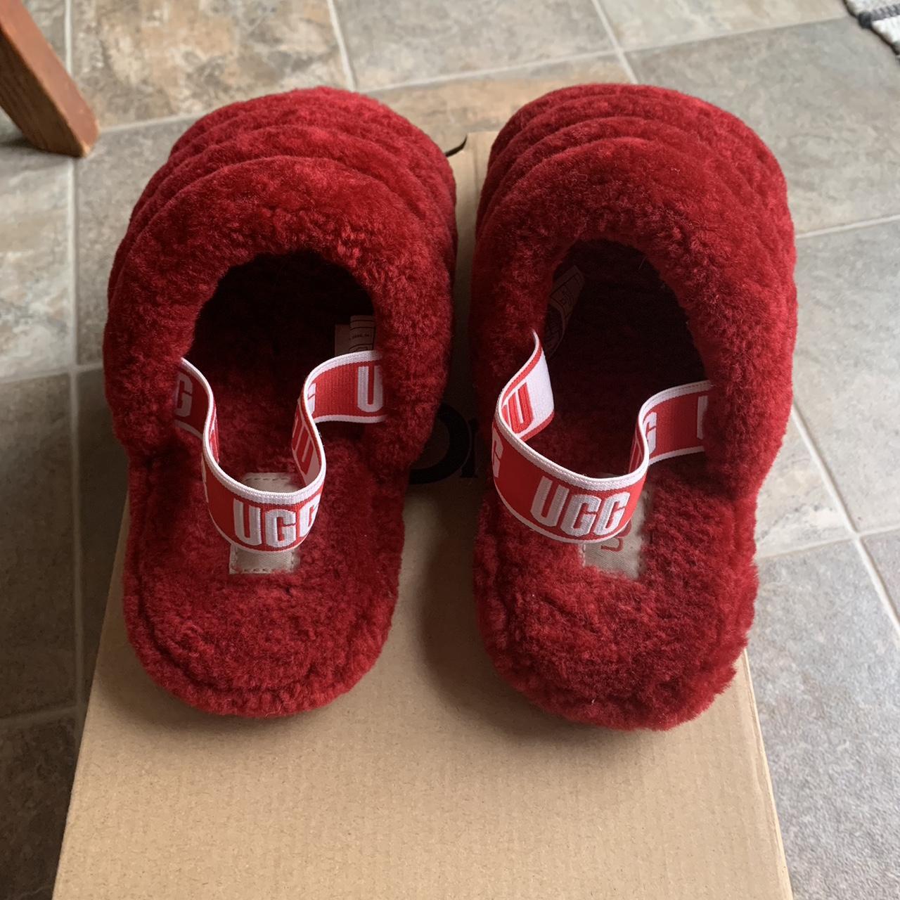 Red ugg slides online outfit