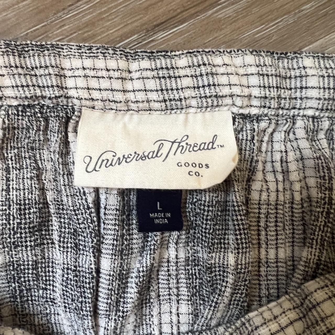 Universal Thread Women's Blouse - Grey/Multi - L … - image 4