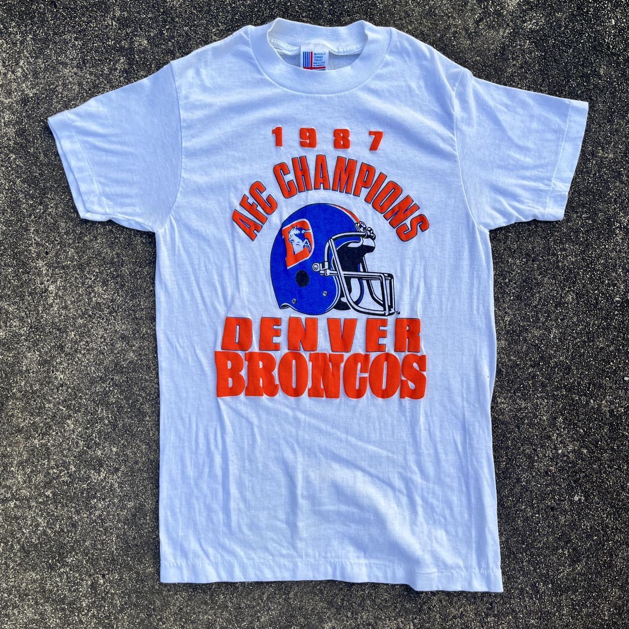 Vintage 80s Denver Broncos T-shirt Large fits Medium Champion NFL