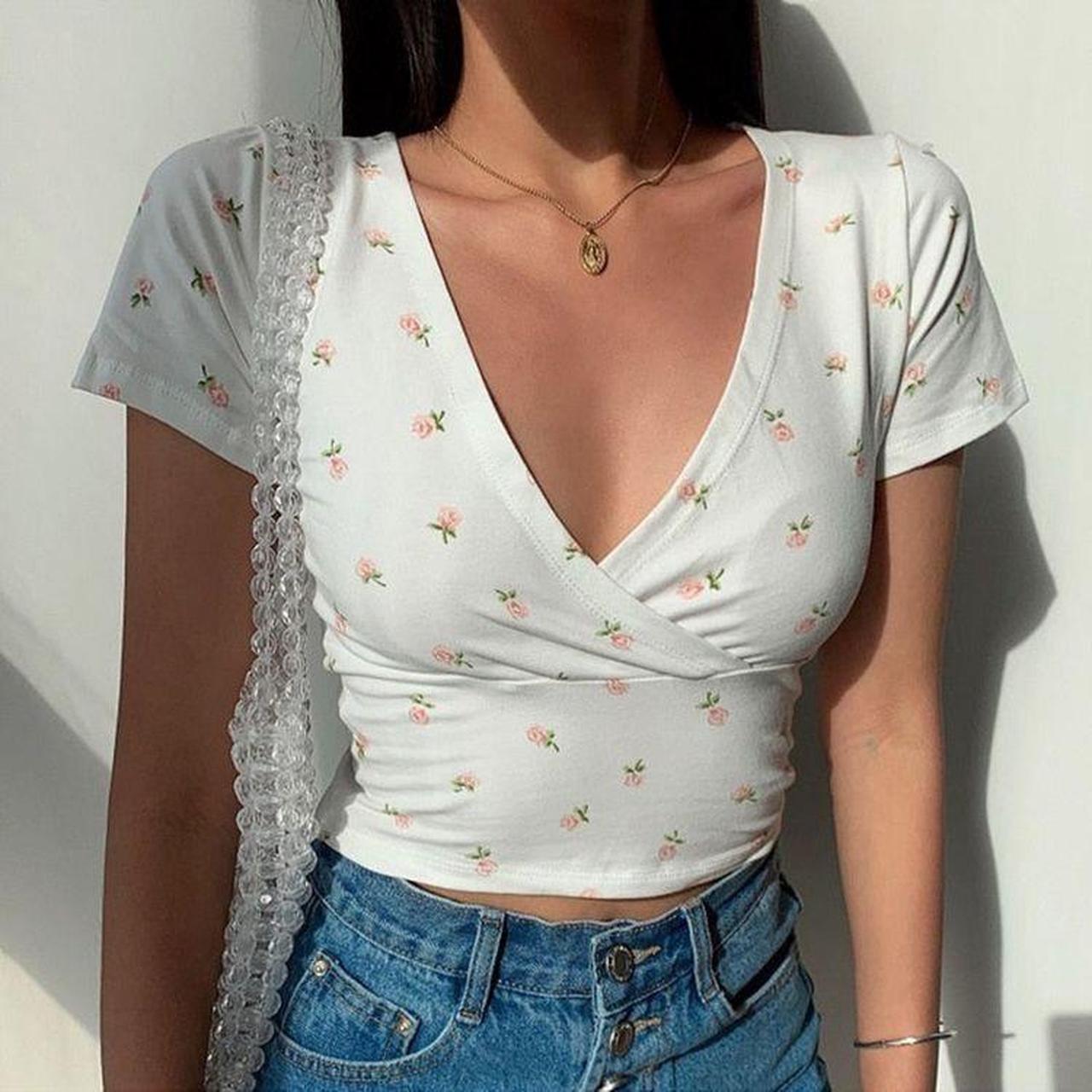 ZAFUL Women's White and Pink Crop-top (3)