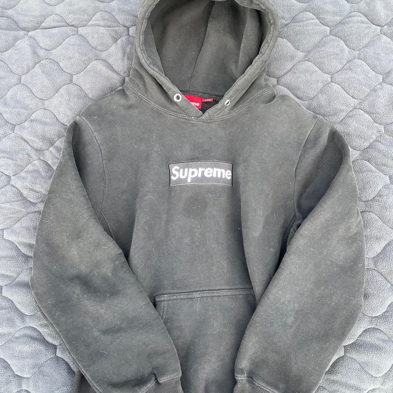 Supreme cross-box-logo - Depop