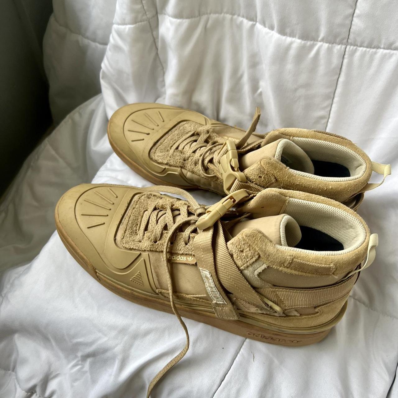 Adidas cheap tan trainers