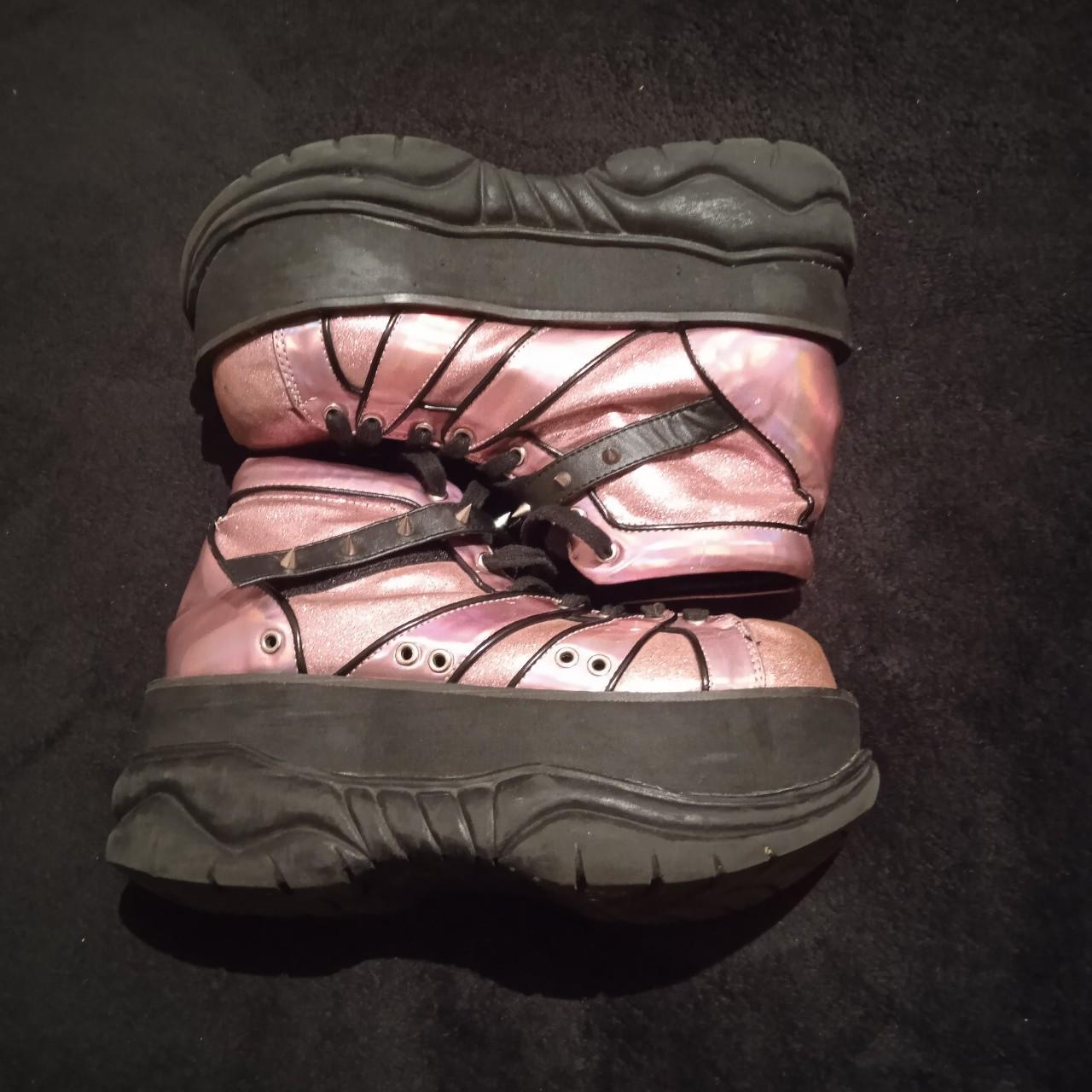 demonia neptune boots