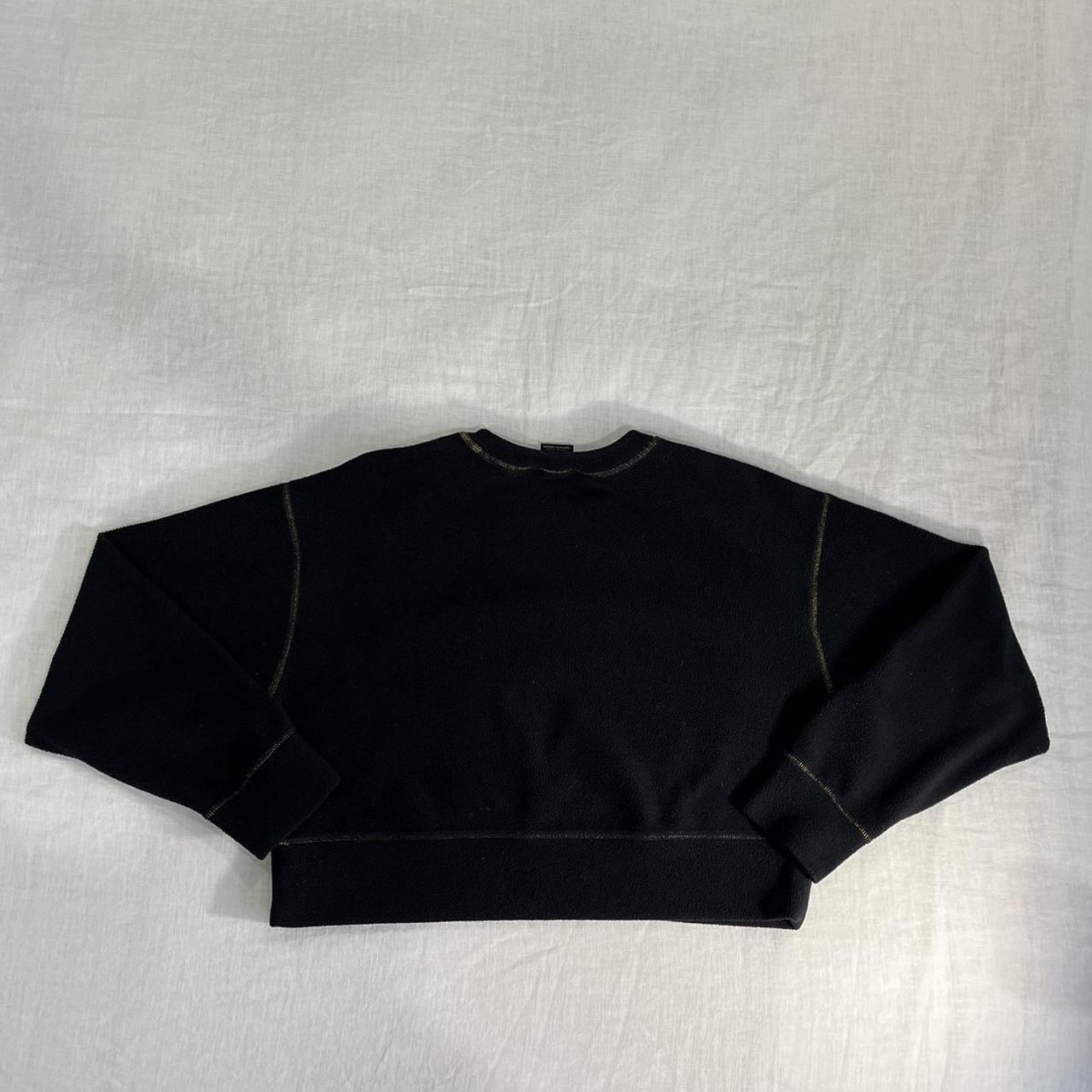 black cropped nike crewneck size medium gold Depop