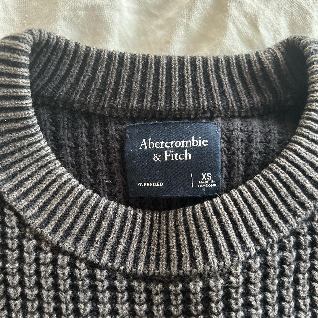 Abercrombie & Fitch Men's Grey and Black Jumper | Depop