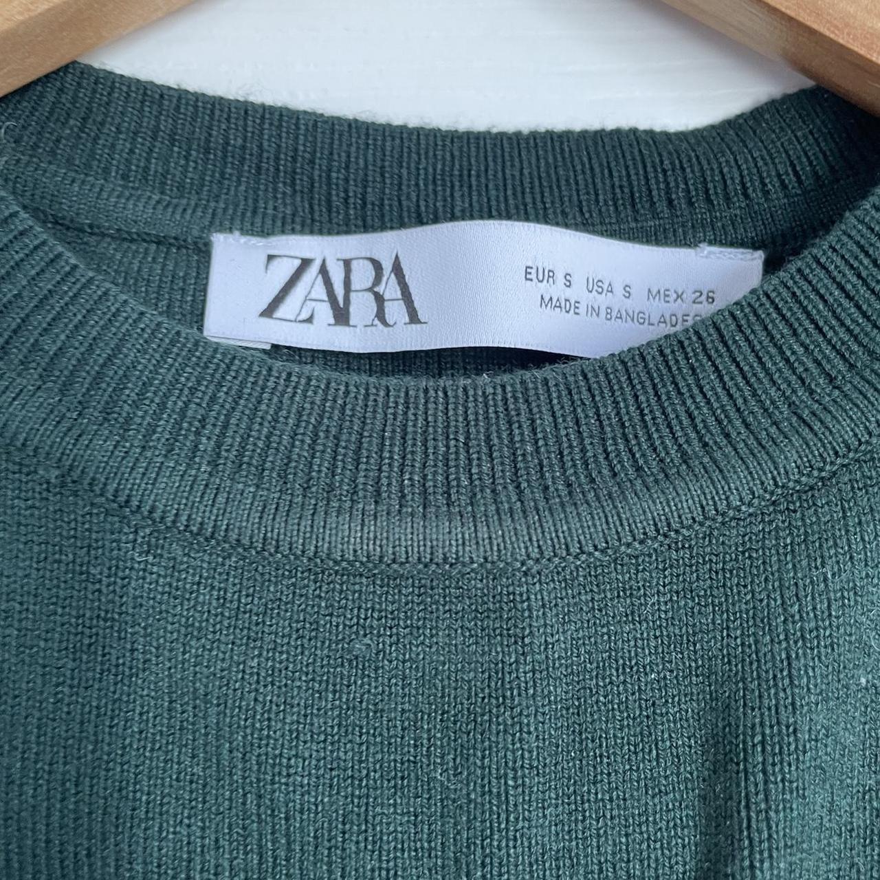 Crop dark green knit vest top Zara crop knit vest... Depop