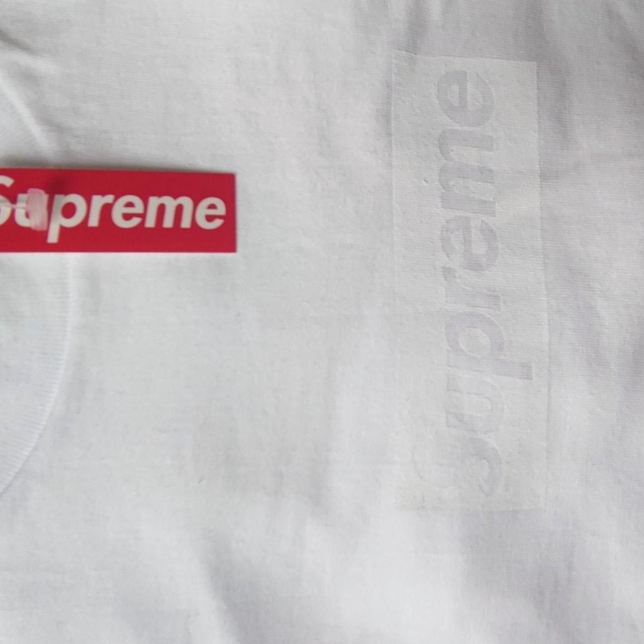 Supreme Men's White and Red T-shirt | Depop