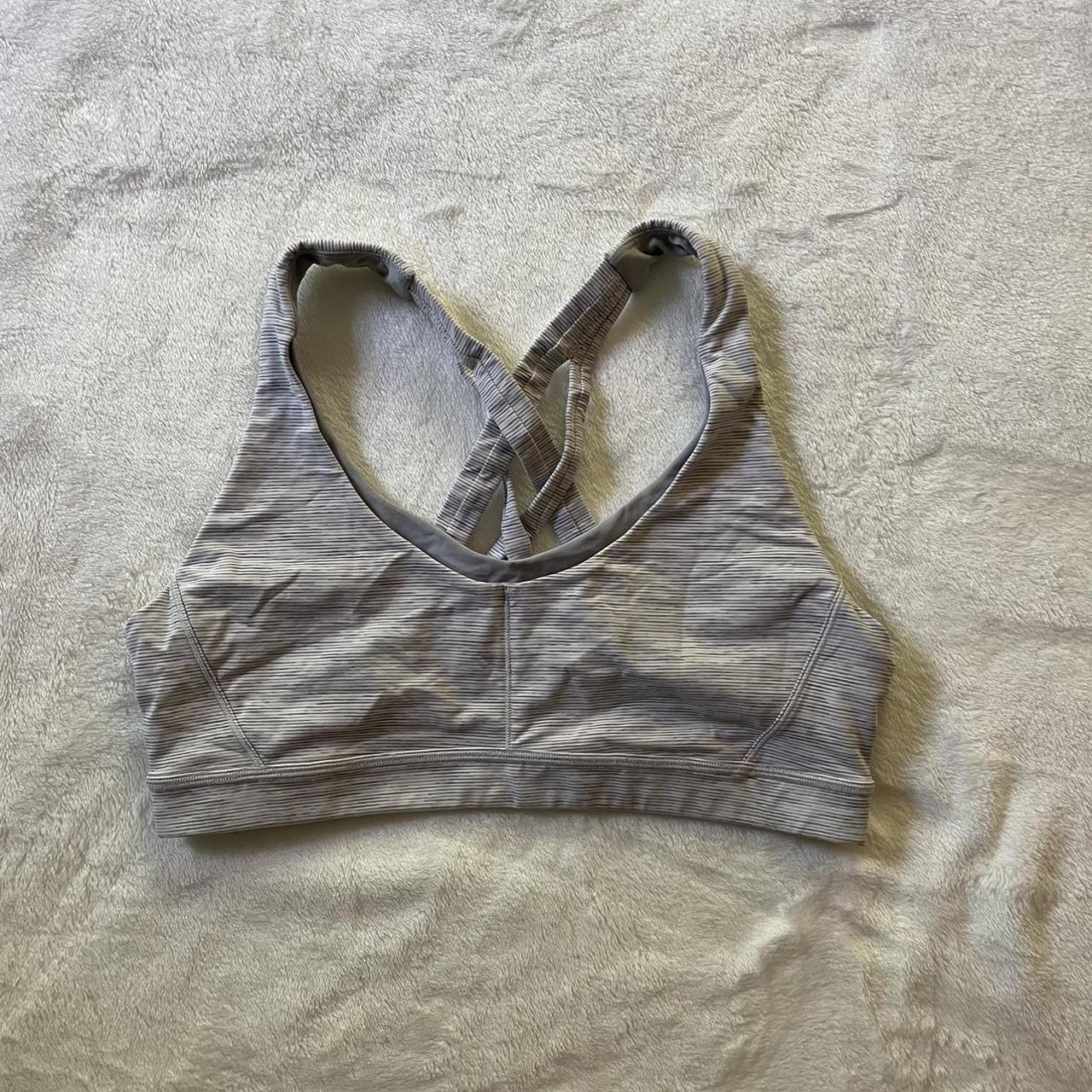 Lululemon sports bra size 10! In great condition - Depop