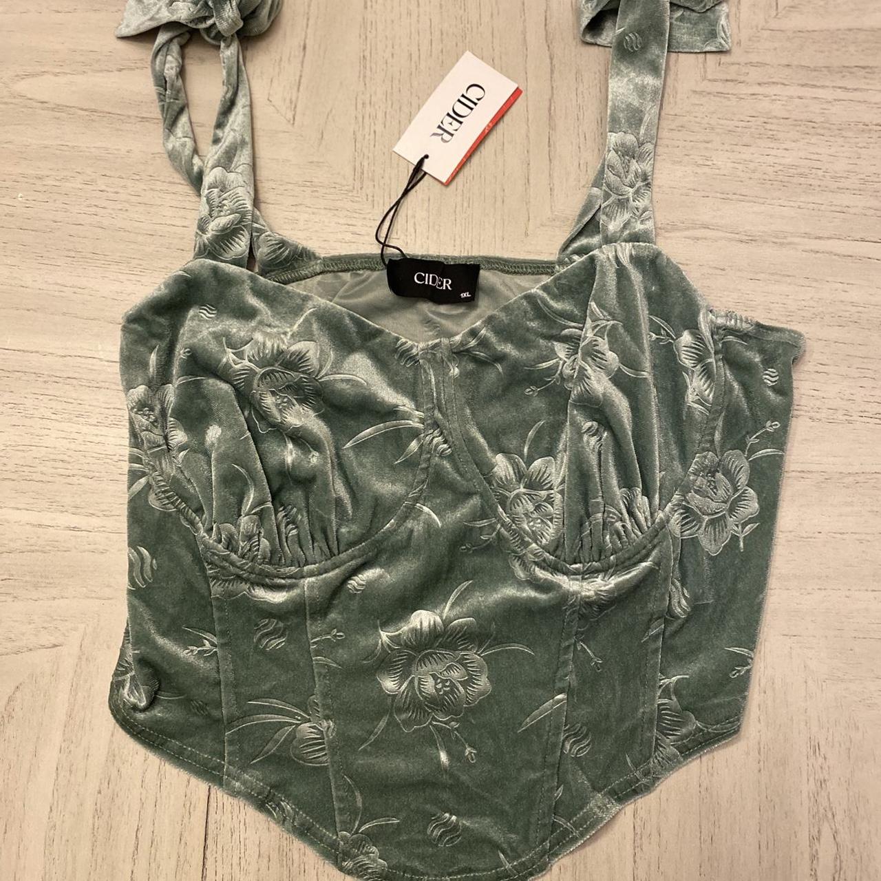 Cider Curve & Plus Floral Jacquard Velvet Tank... Depop