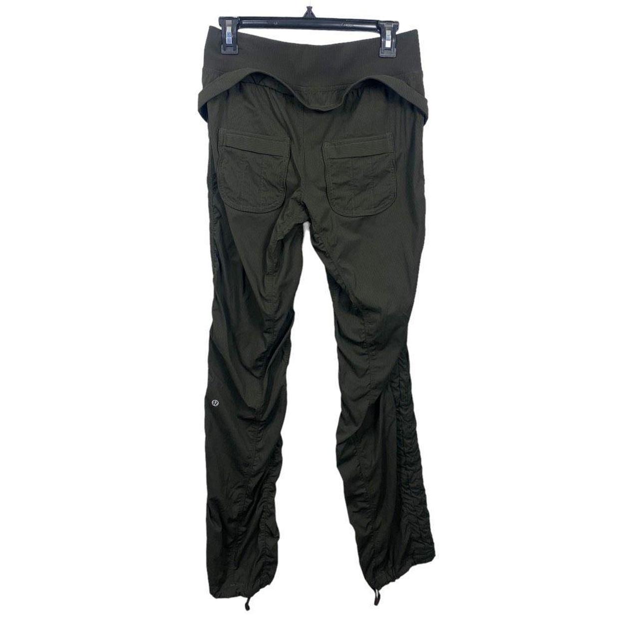 Lululemon cargo leggings with pockets in a size 6 - Depop