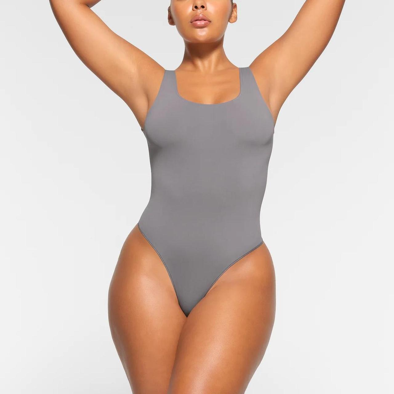 SOFT SMOOTHING SEAMLESS THONG BODYSUIT