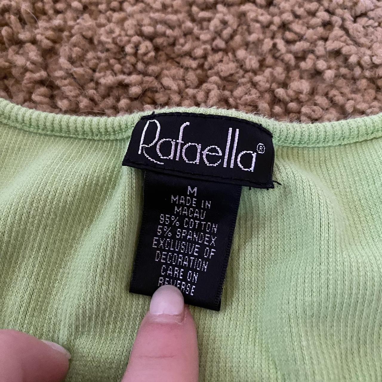 Rafaella Women's Green Crop-top | Depop