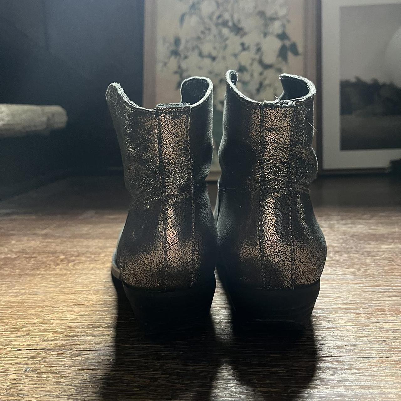 Women's Black and Gold Boots | Depop