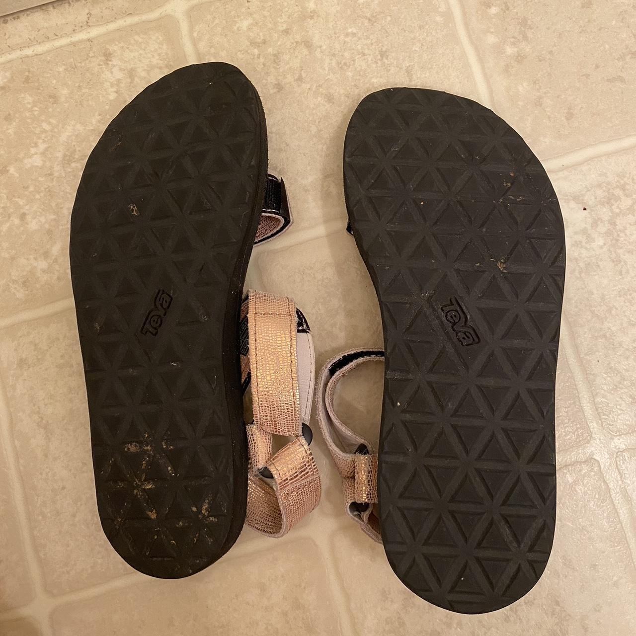 teva rose tan