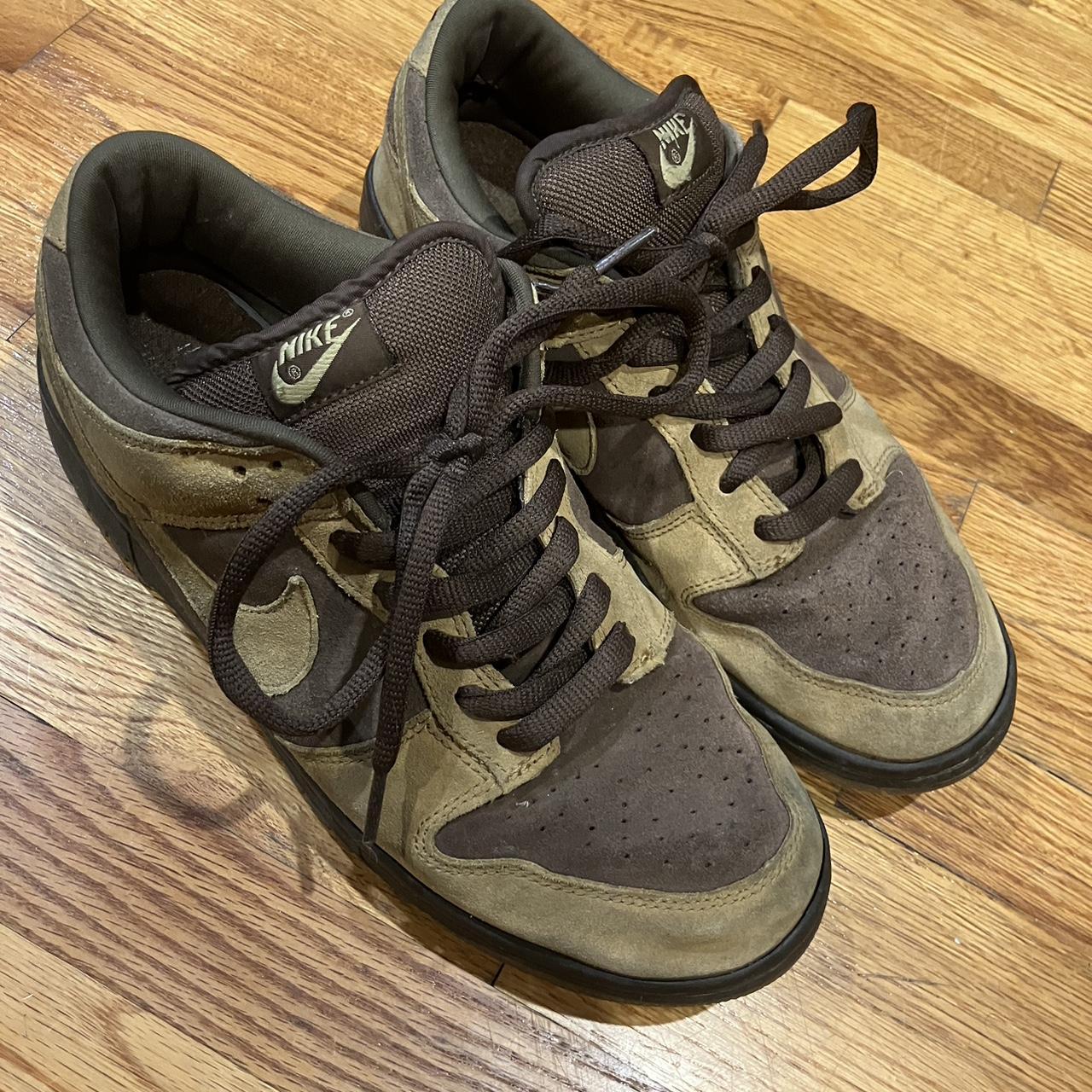 NIKE SB LOW TOP BROWN DUNKS WERE BEATERS FOR A GOOD... - Depop