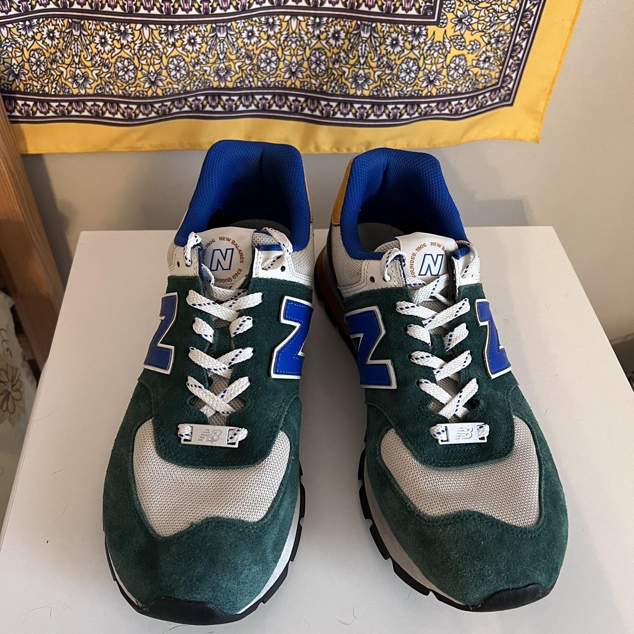 New Balance Men's Green and Blue Trainers | Depop