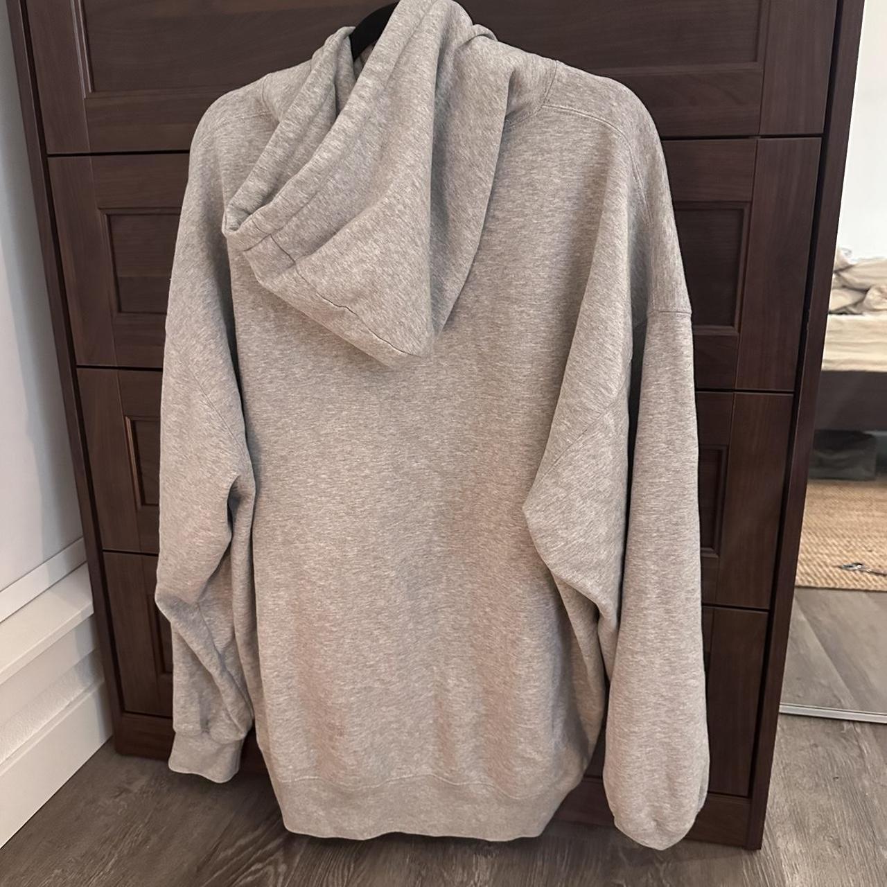 L/XL) Brandy Melville New York Hoodie – Happyy.thrifts