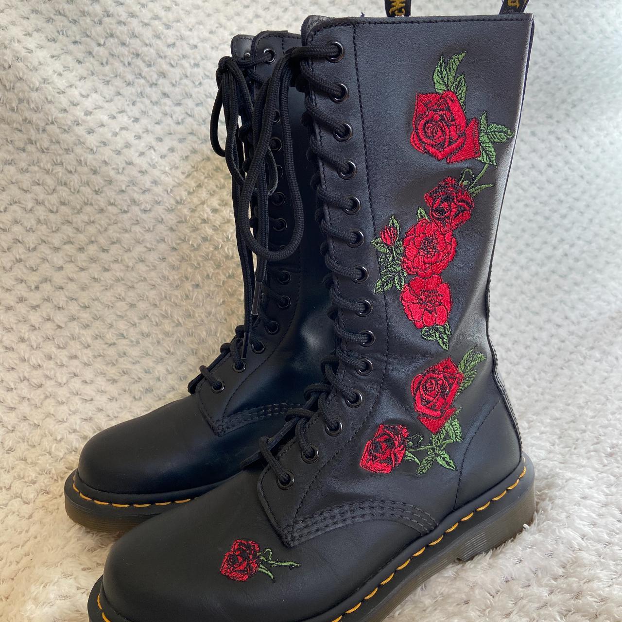 m&m direct walking boots