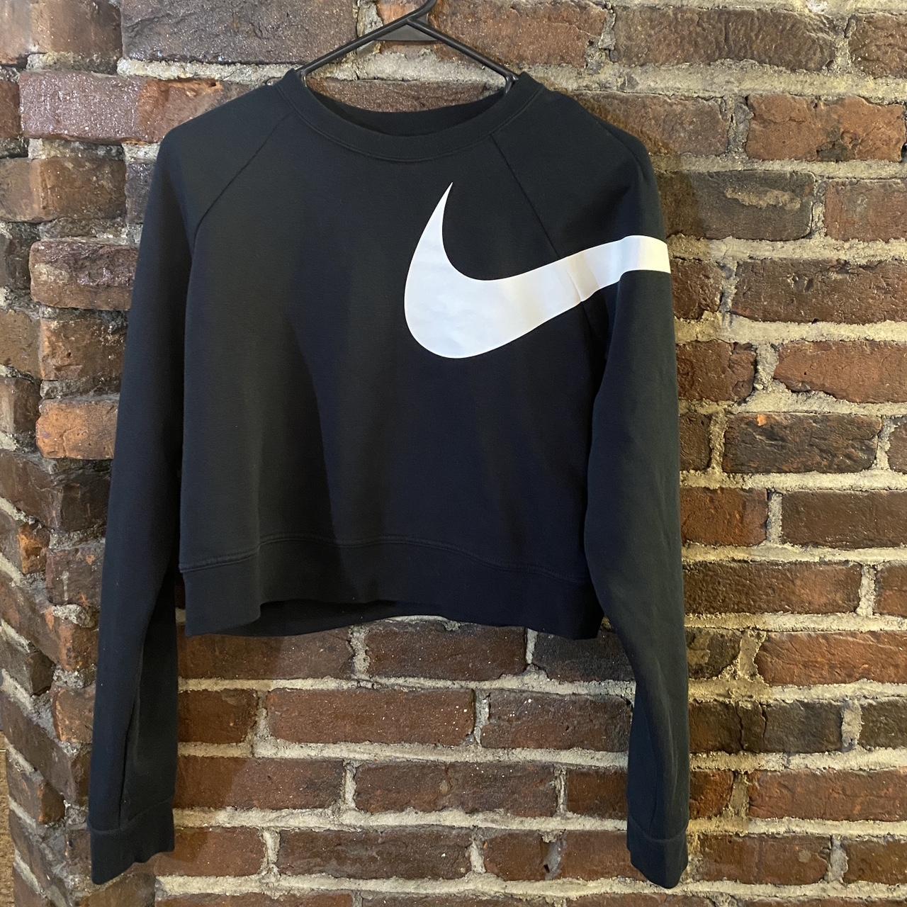 nike dri fit cropped sweatshirt