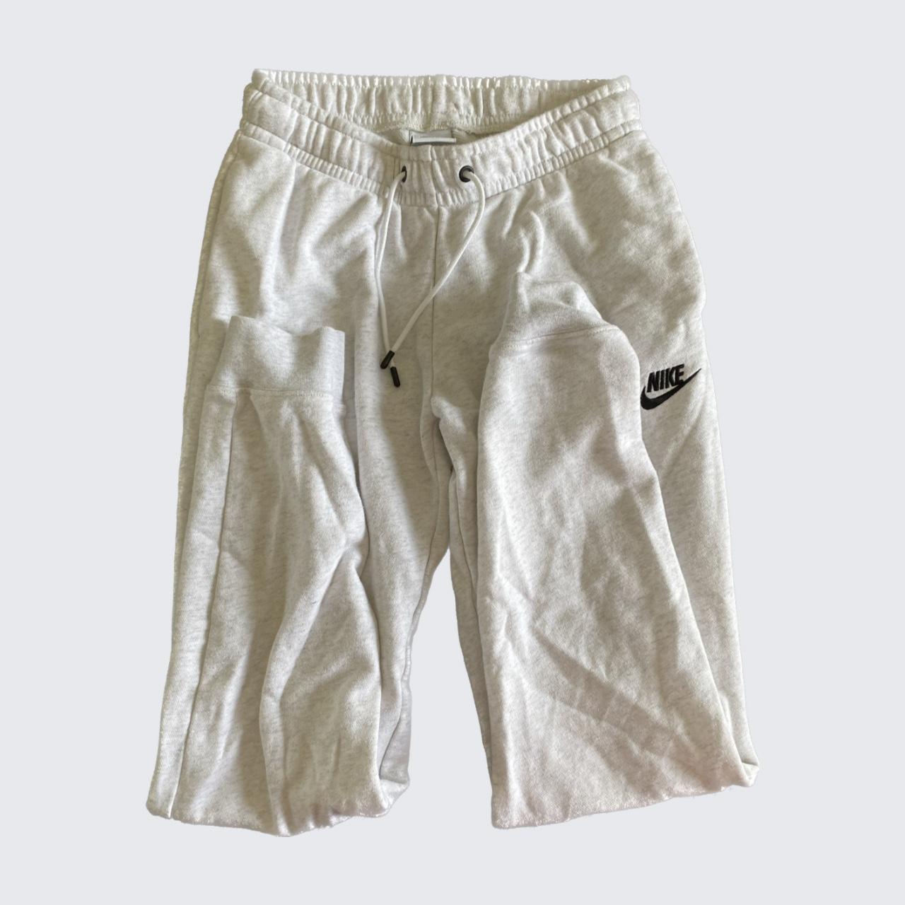 womens nike tracksuit joggers