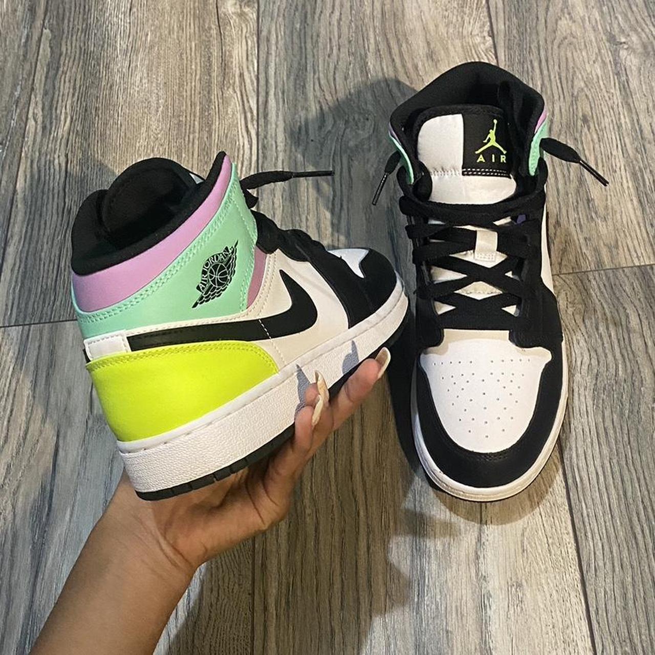 size 5 jordan 1 women's