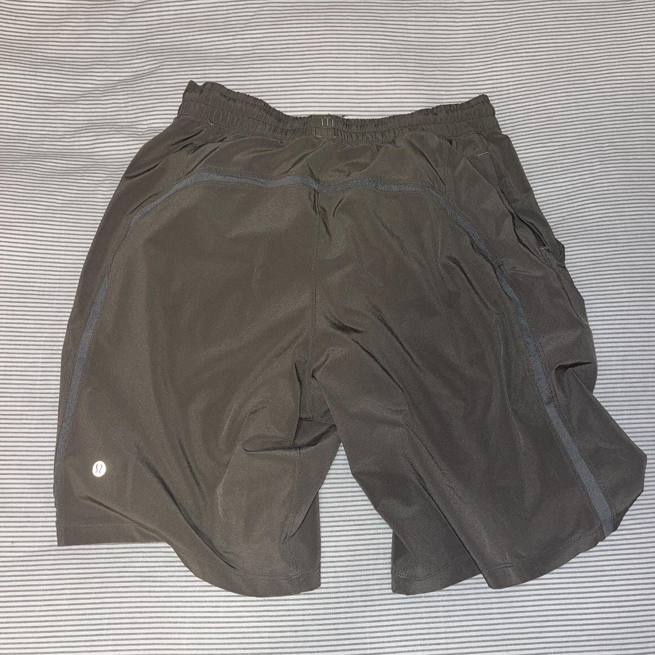 Lululemon Men's Tan and Green Shorts | Depop