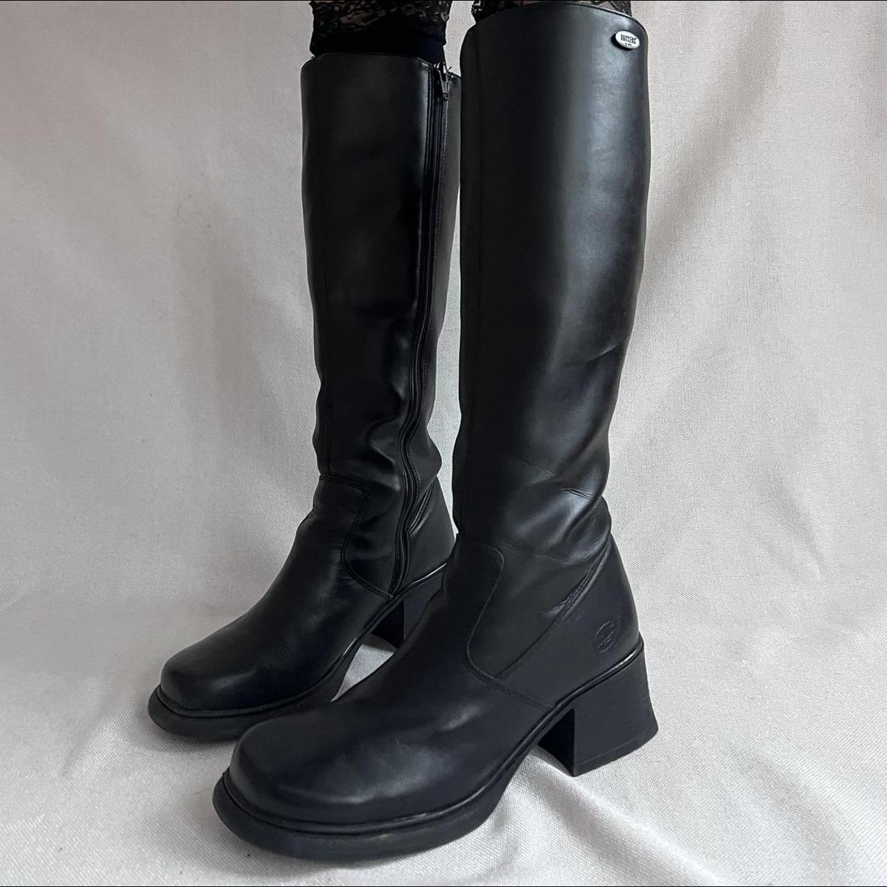 dockers hiking boots