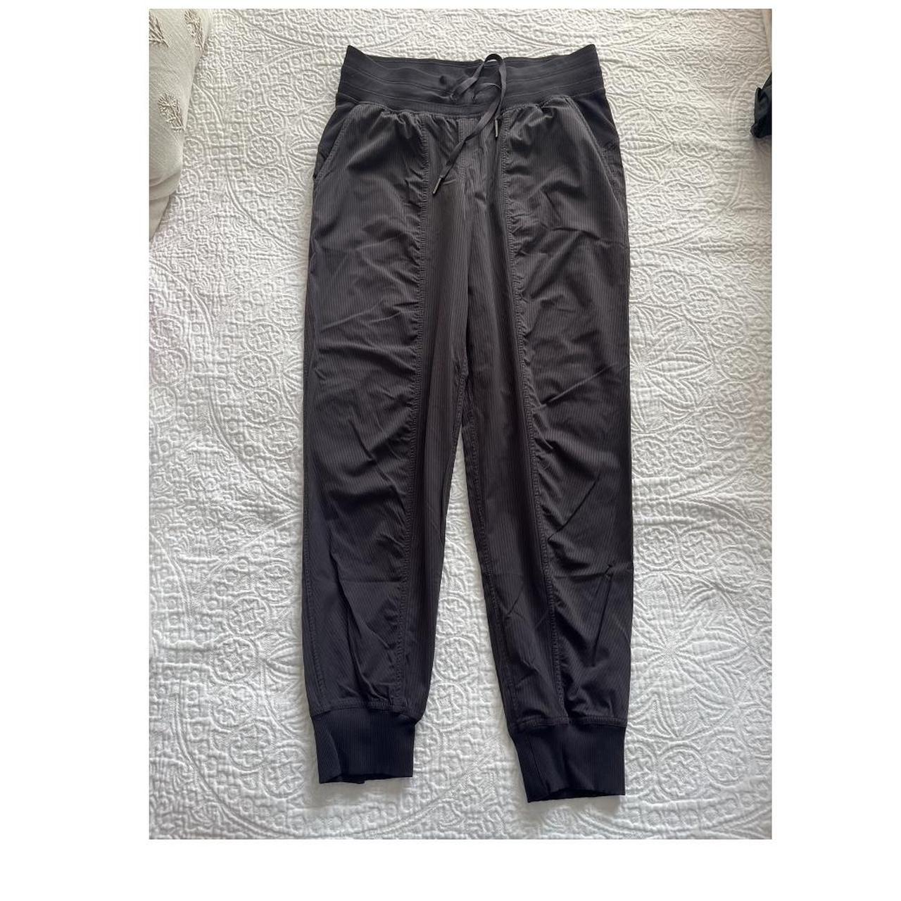 Lululemon joggers , Size 6 , Perfect condition , Grey