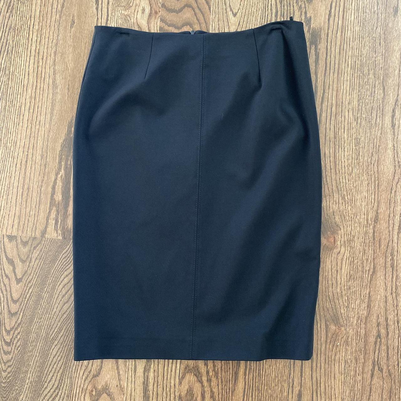 Les Copains Women's Black Skirt | Depop