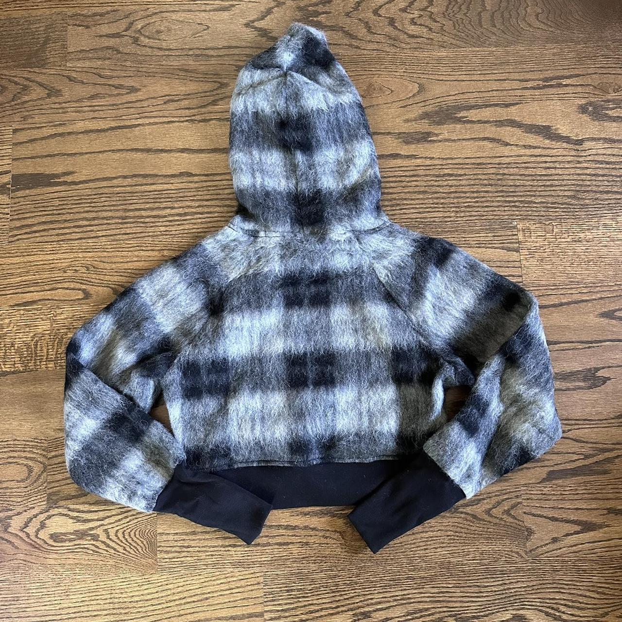 Good Twenty Montreal Walker Grey Plaid Hoodie Size Medium