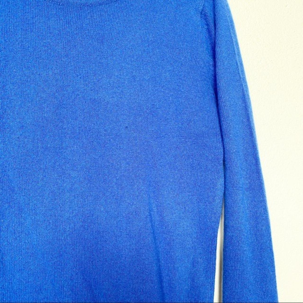 Diane Snyder 100% Cashmere popular Blue Sweater Size Small