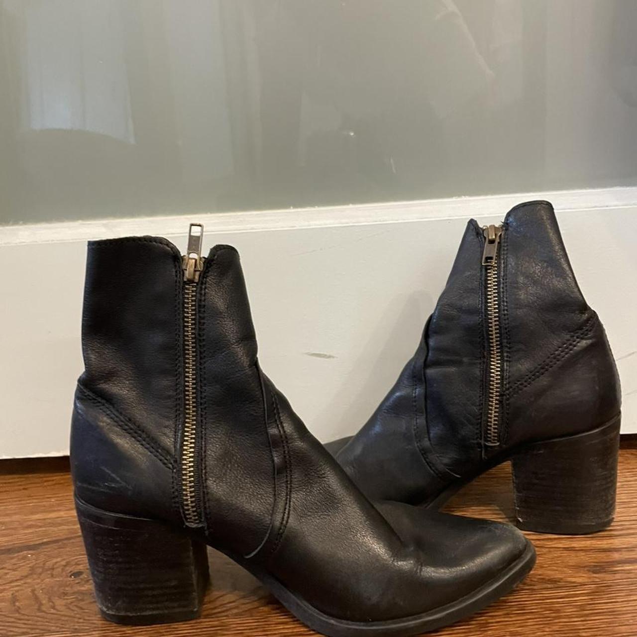 Steve Madden Women's Black Boots | Depop