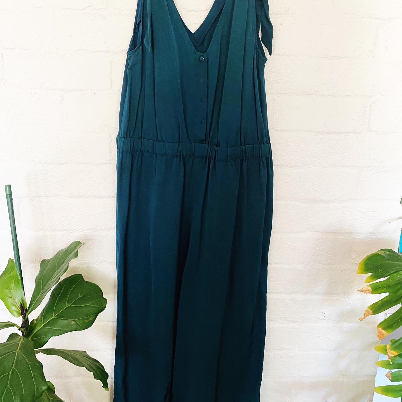 Country road fashion green jumpsuit