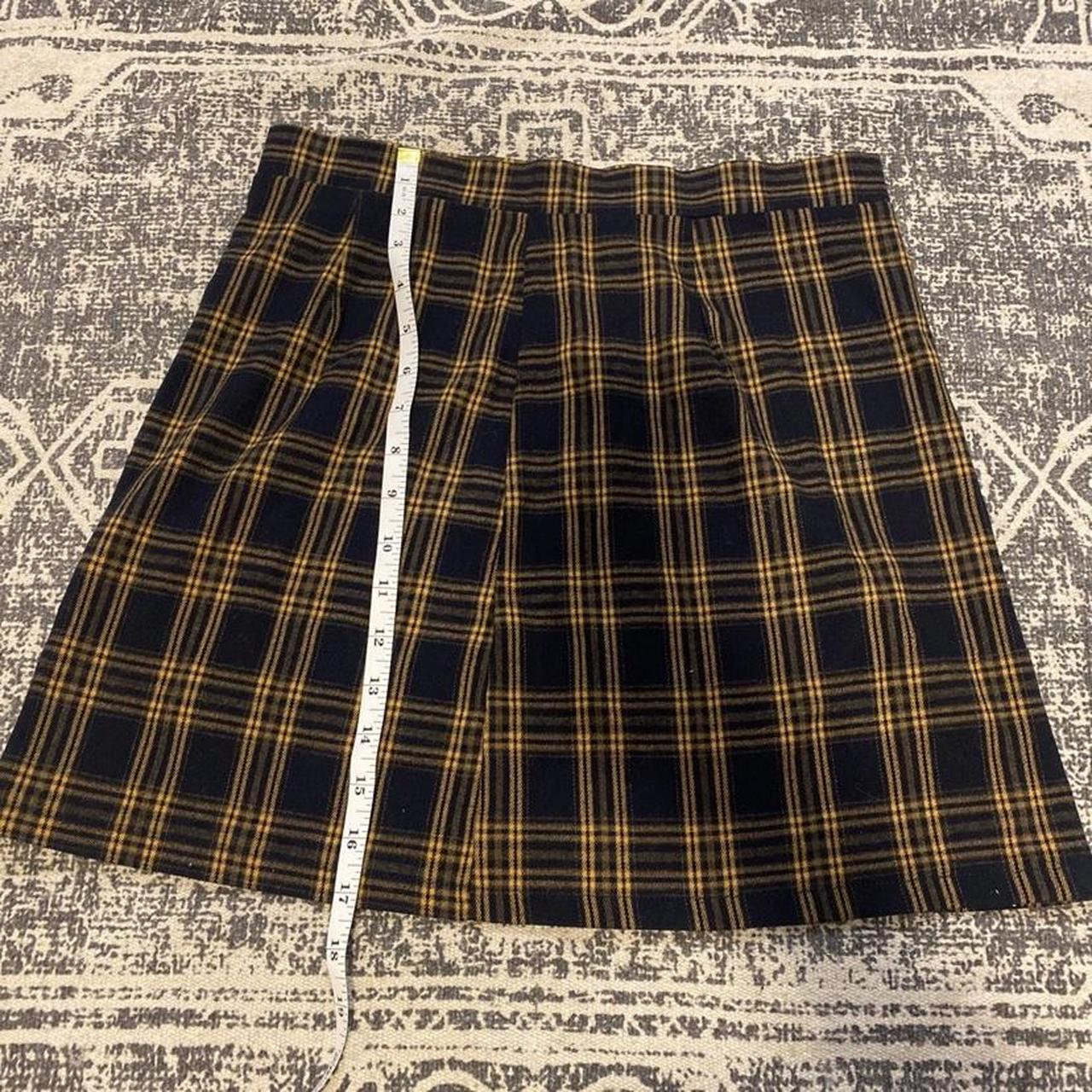 Vintage plaid skirt. Fits like Med - Depop