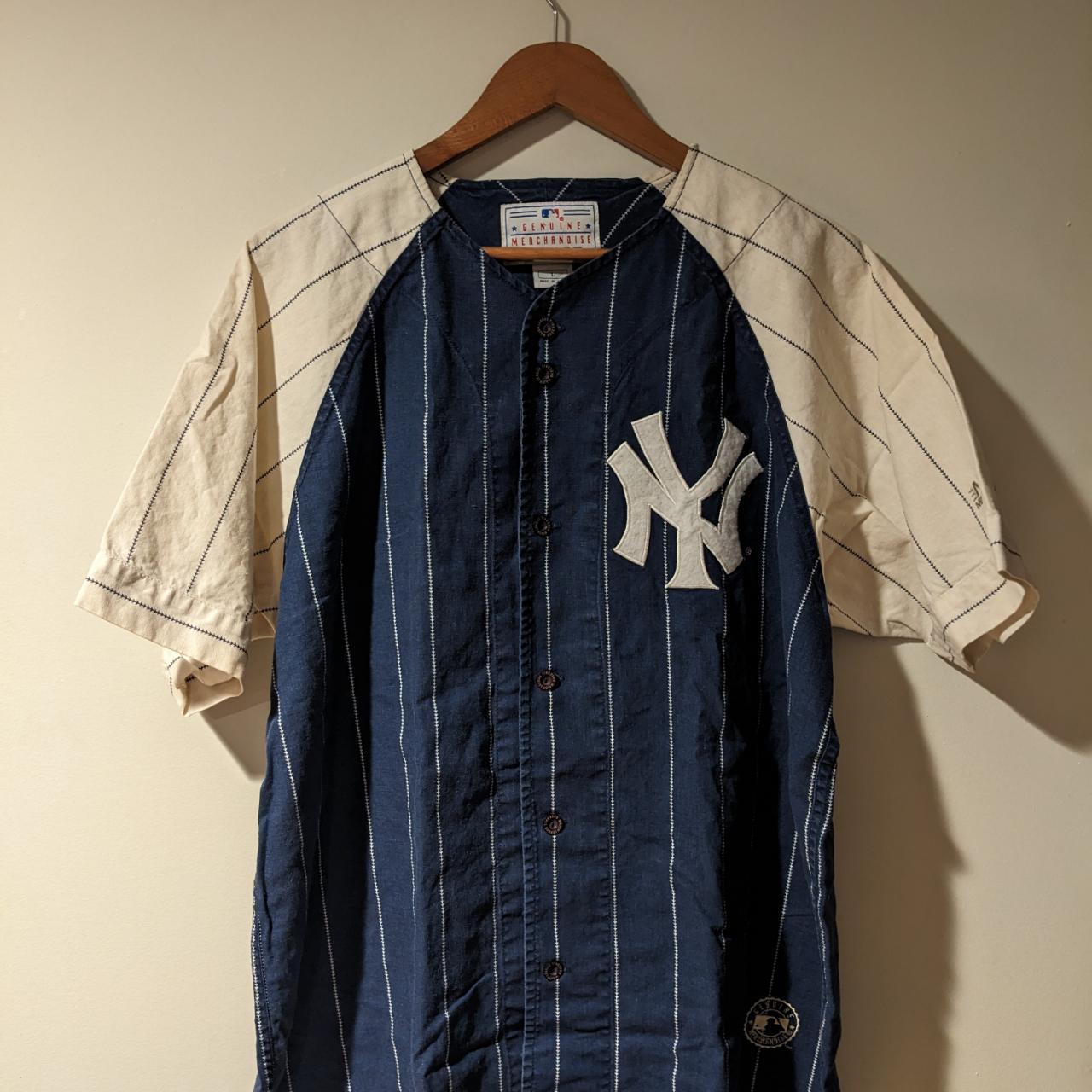 Vintage 90s New York Yankee MLB Mirage Blue Large...