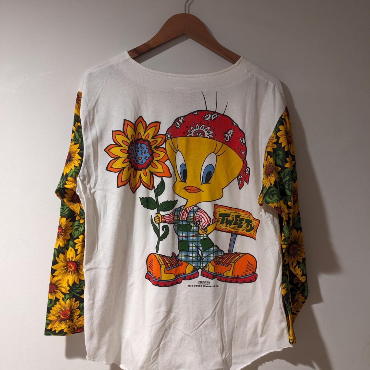 Vintage 1994 Looney Tunes Tweety Bird Garden Plant | Depop Vintage 1994 Looney Tunes Tweety Bird Garden Plant | Depop