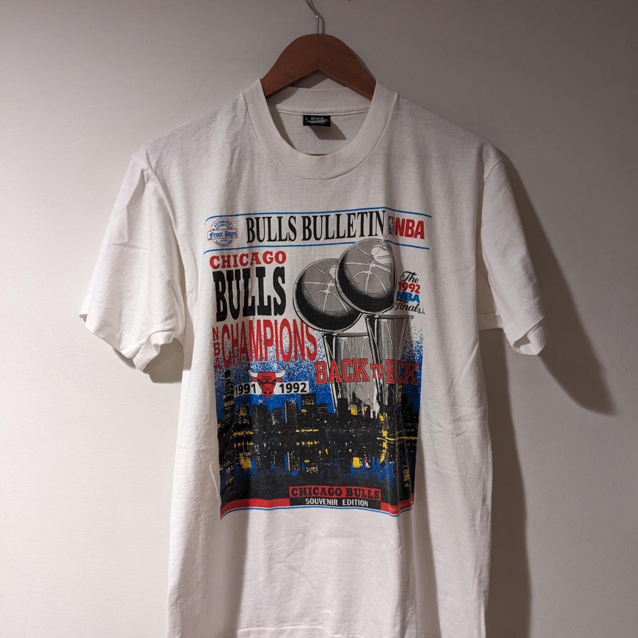 Vintage 1992 shops Chicago Bulls Shirt