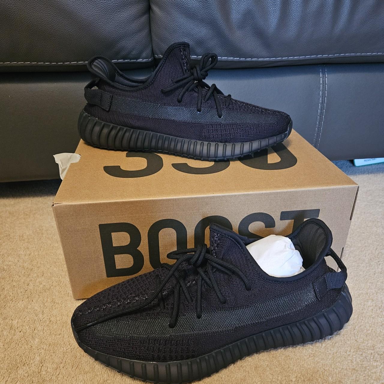 Adidas yeezy boost 350 v2 Onyx/Onyx/Onyx Brand new... - Depop