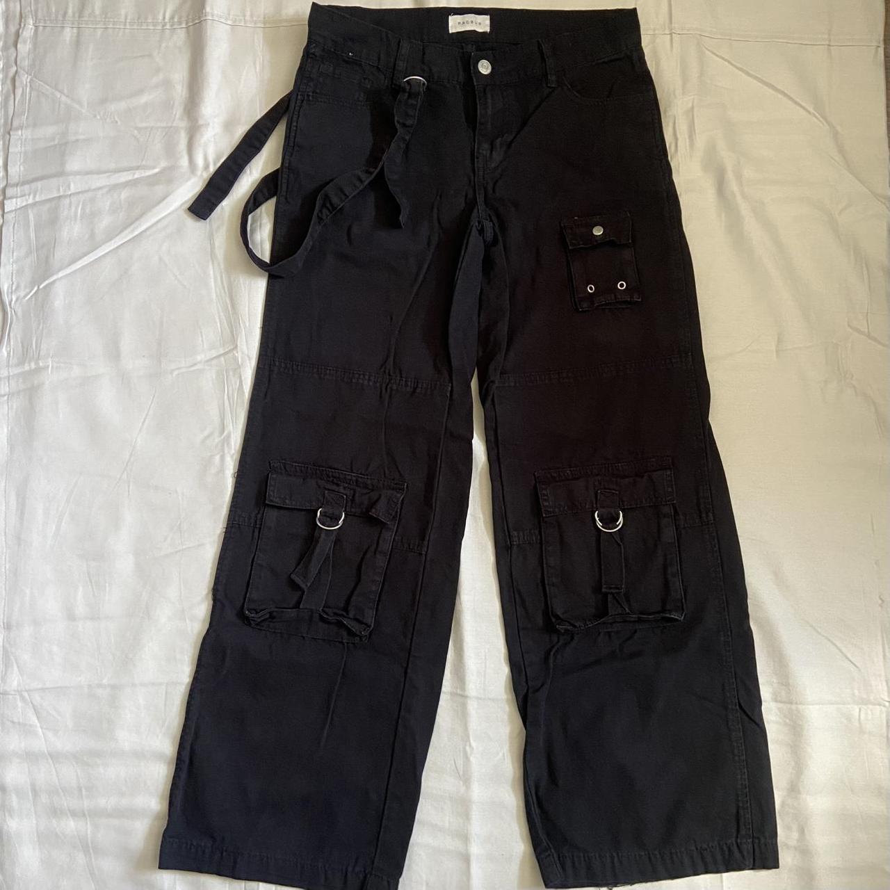 PacSun Women's Low rise Cargo Pants - Black - S – Pacsun 90's baggy cargo - Good condition …