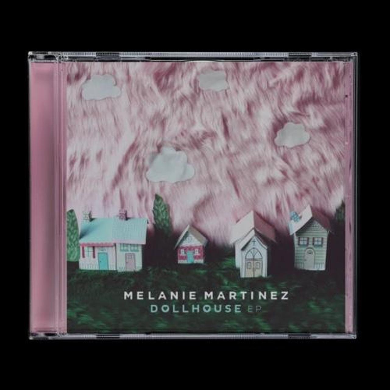 melanie martinez dollhouse album cover