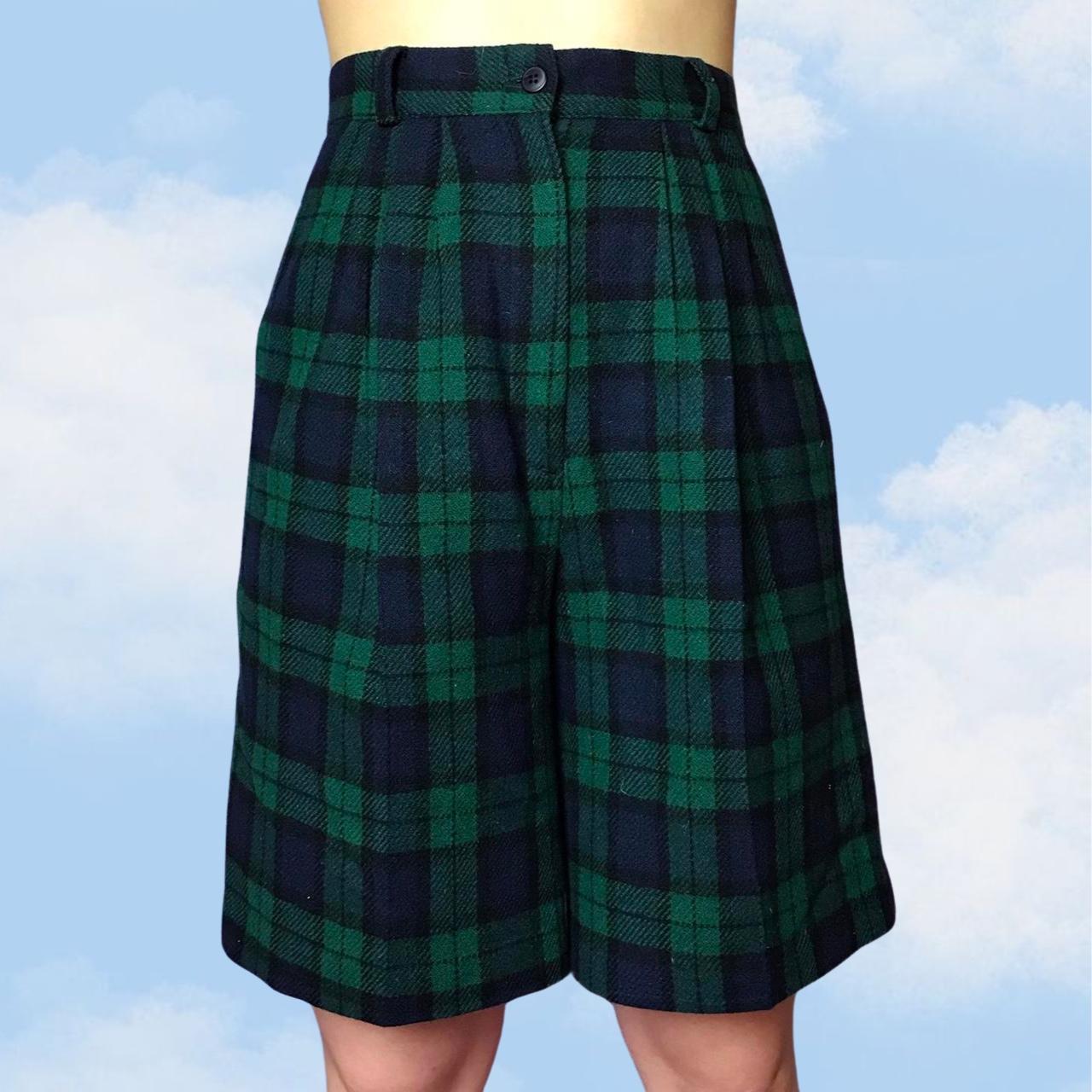 Vintage 80s 90s green Plaid trouser shorts! Depop