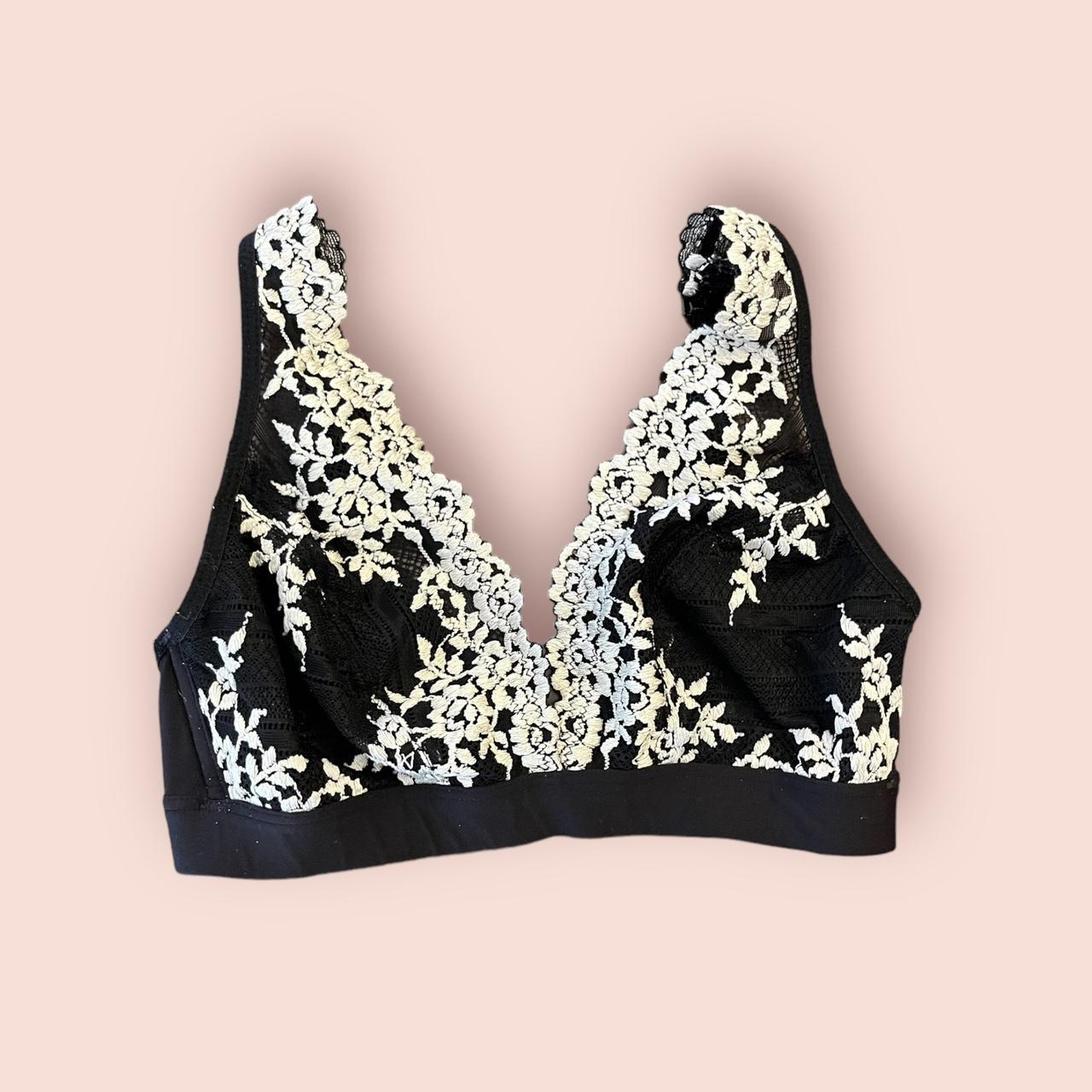 Women's Black Bra | Depop