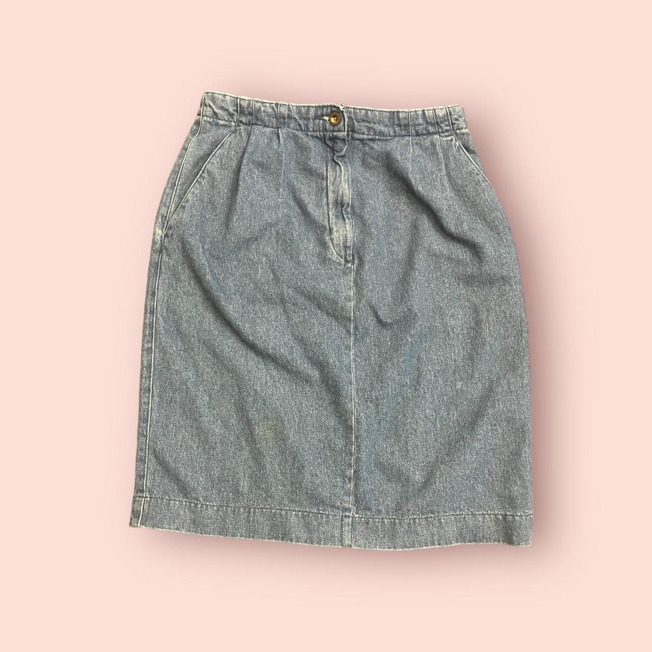 90s denim skirt💙 the cutest little 90s midi denim... - Depop
