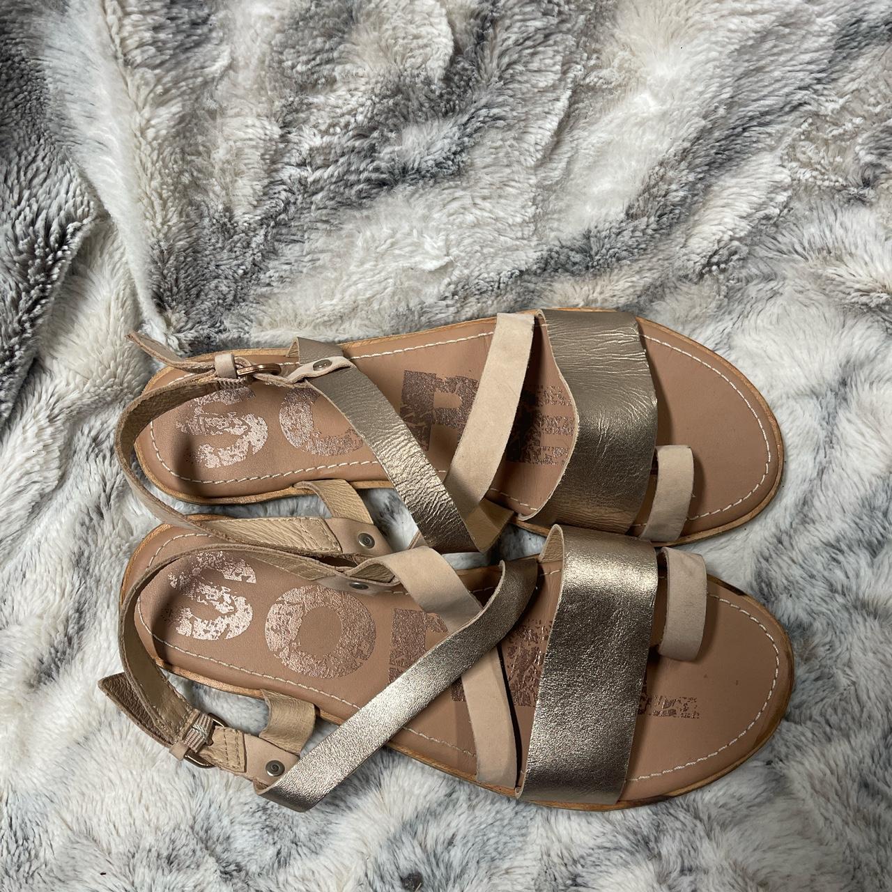 sorel sandals