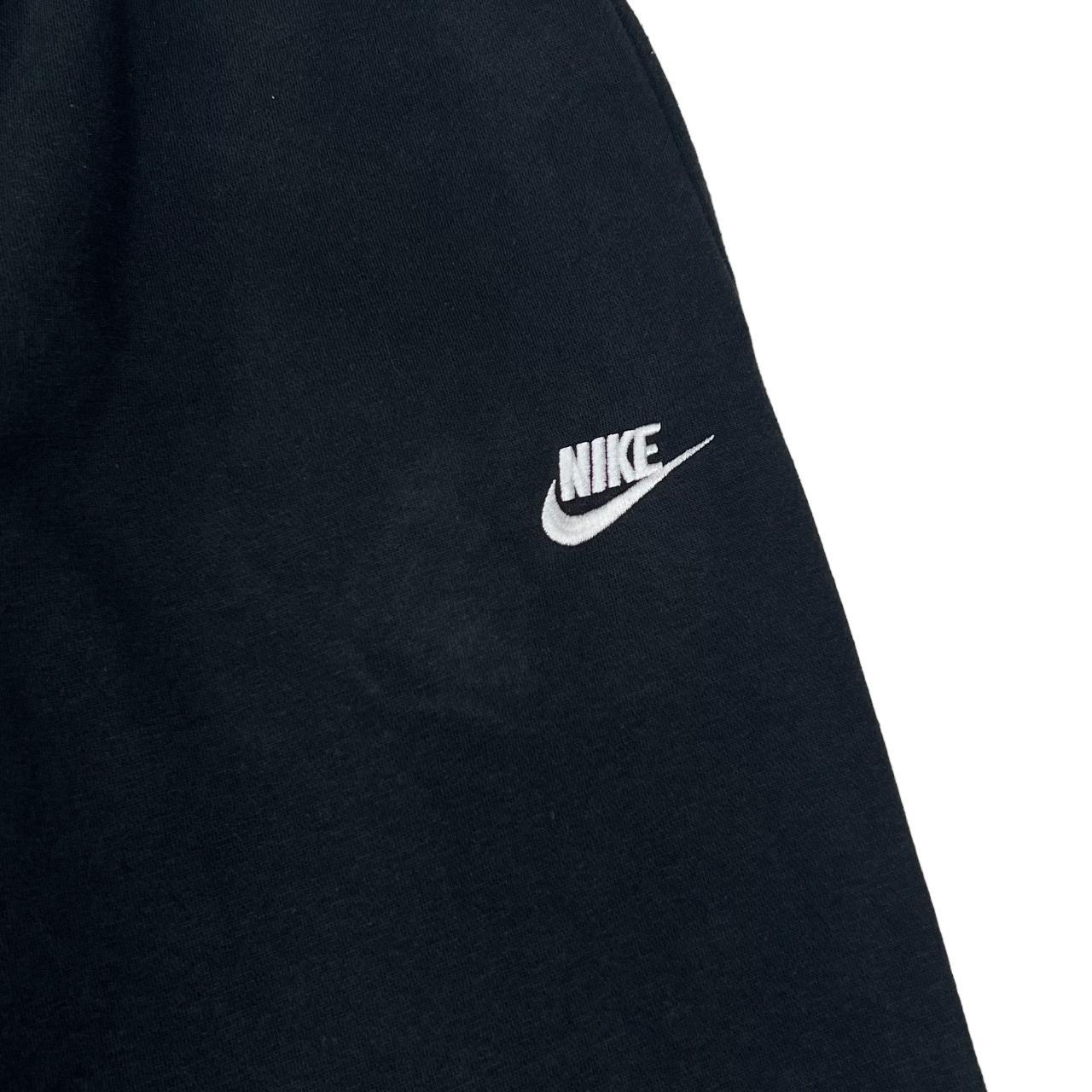 NIKE Classic Basic Essential Embroidered Mini Logo... - Depop