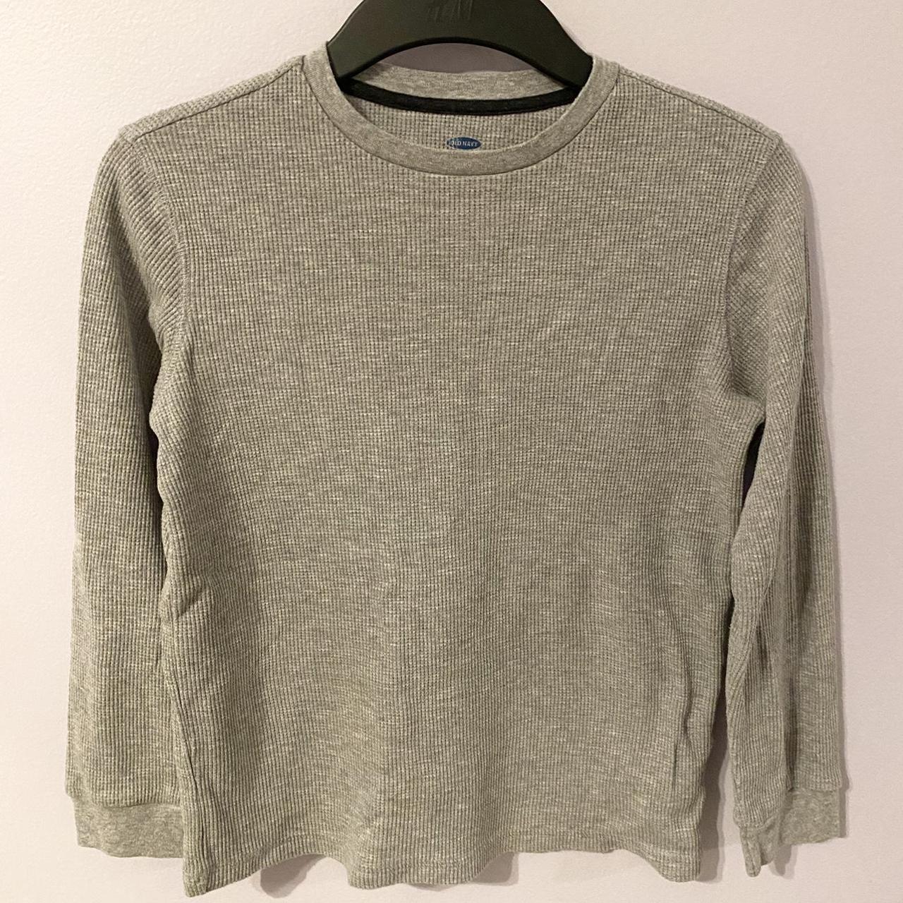 Old Navy Gray long sleeve shirt~ This gray long... - Depop