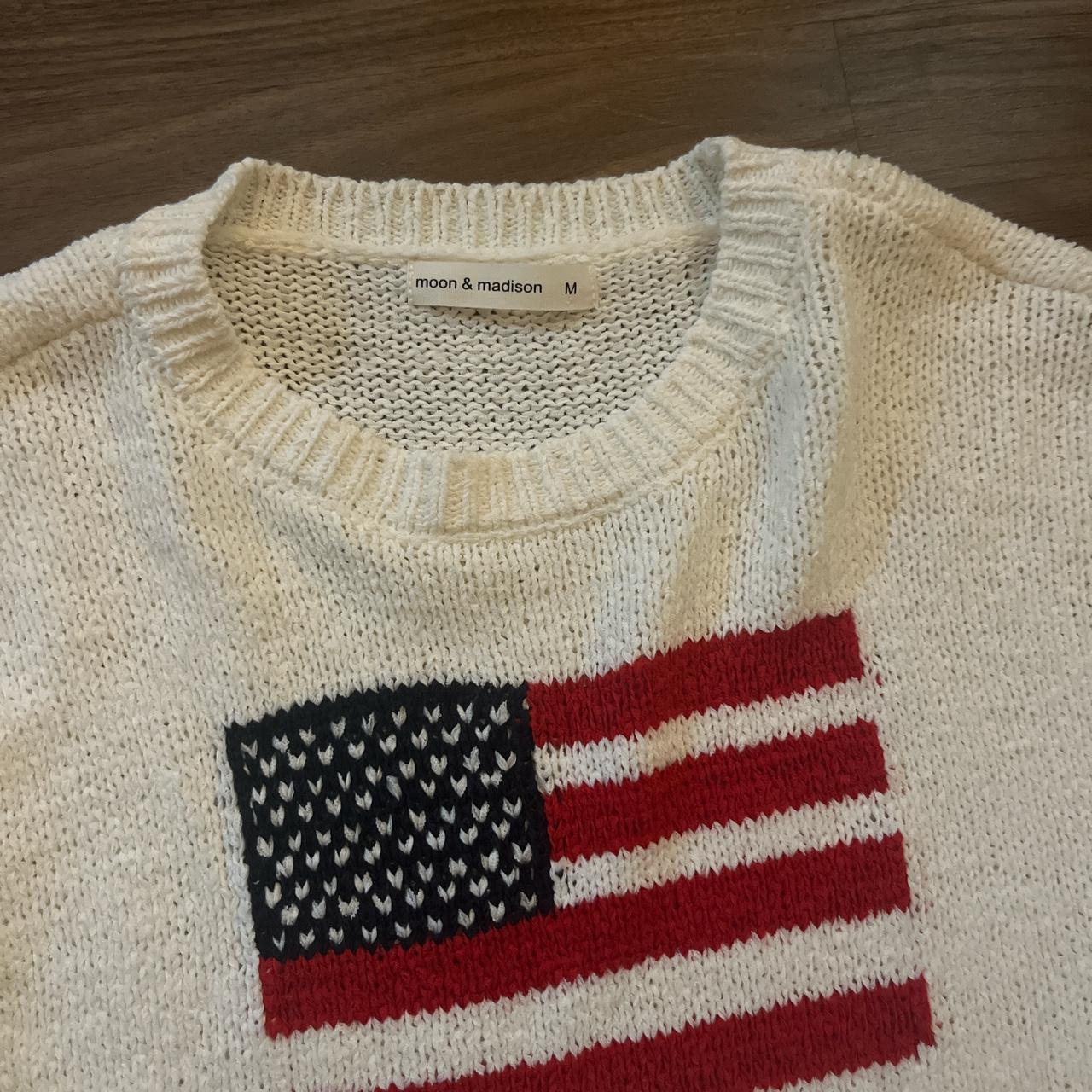 moon & madison American flag sweater size medium - Depop