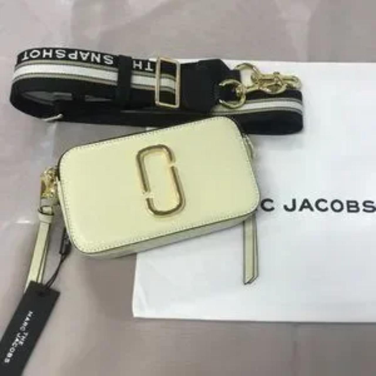 Marc jacobs discount camera bag dimensions